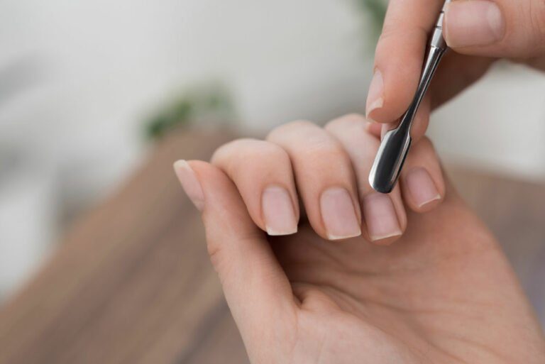 Maniküre Anleitung Schritt für Schritt