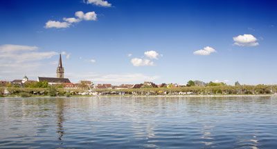 © Tom - Fotolia.com Wunderschöne Uferpromenade in Radolfzell