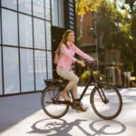 So meistern Sie den E-Bike-Alltag: Der ultimative Ratgeber für Technik, Pflege und sicheres Fahren